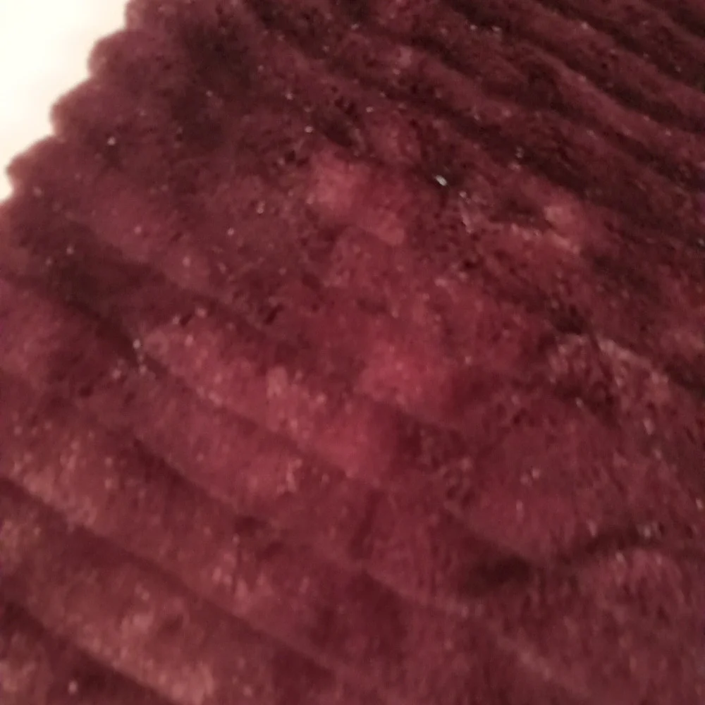 Black Rivet Merlot Faux Fur Poncho Cape Merlot Burgundy S M Style 00RMF022 NWT - Picture 15 of 15